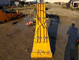 ARM + STICK JCB JS130